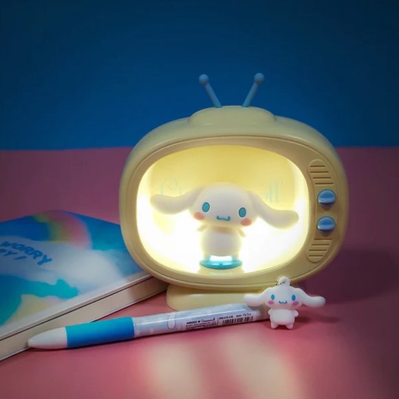 SANRIO CINNAMOROLL TV SHAPE NIGHTLIGHT - Picture 2 of 3